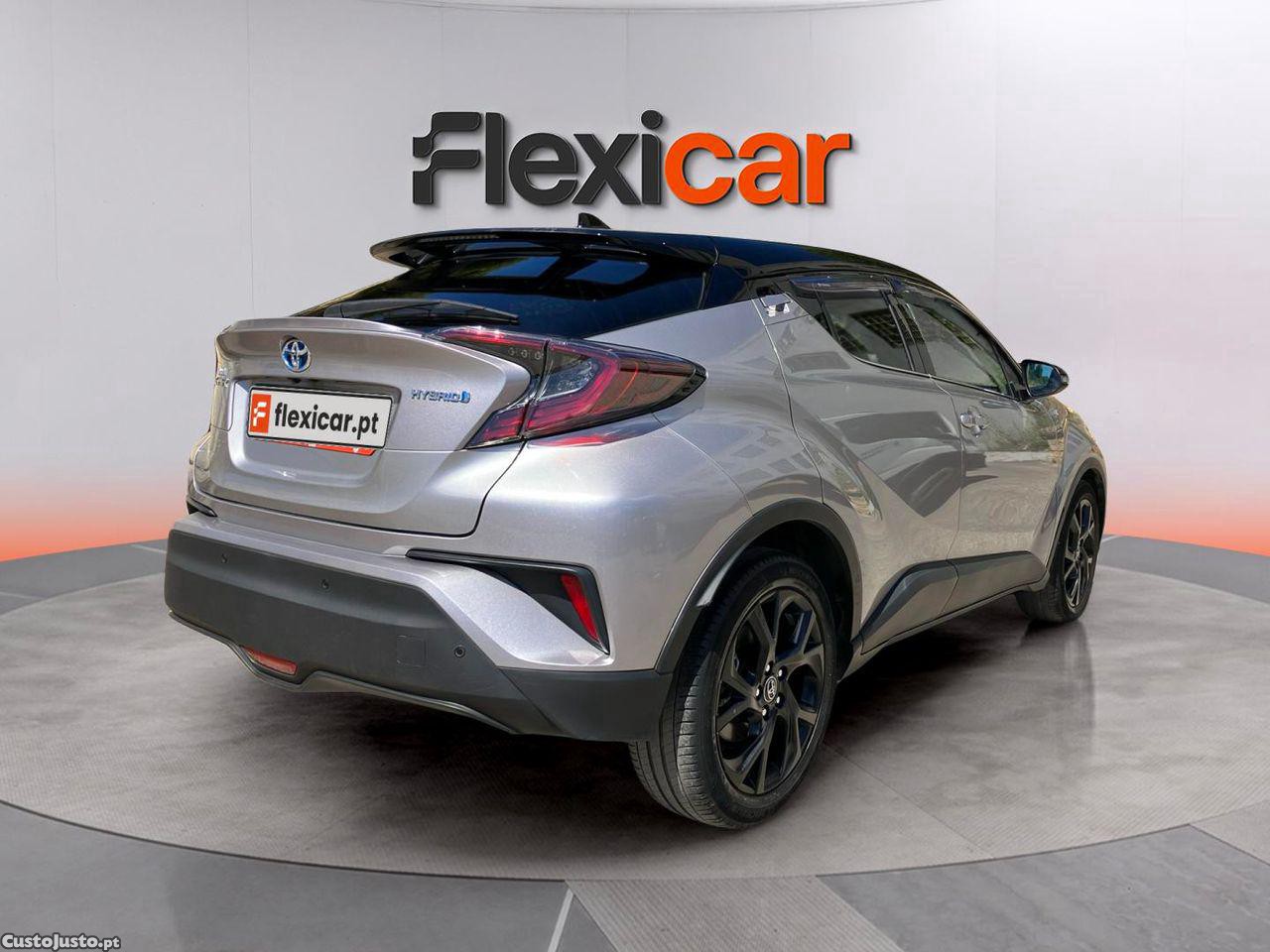 Toyota C-HR 1.8 HSD Comfort+P.Style — fotografia 12