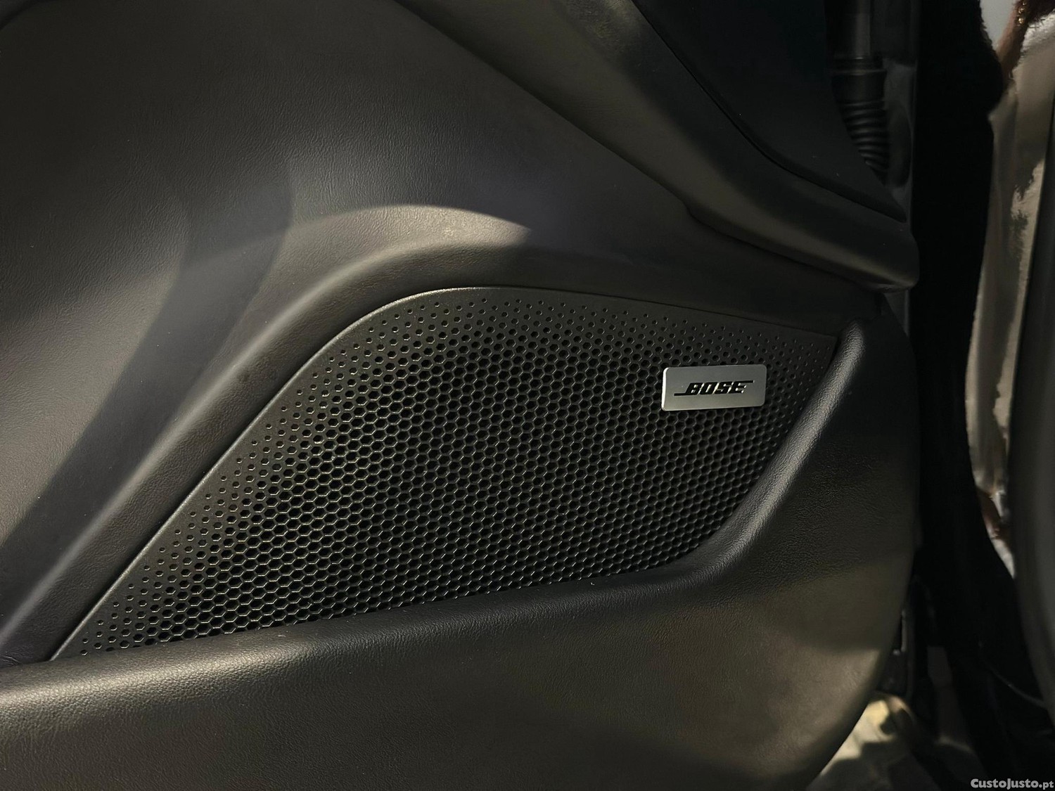 Porsche Taycan 4S — fotografia 16