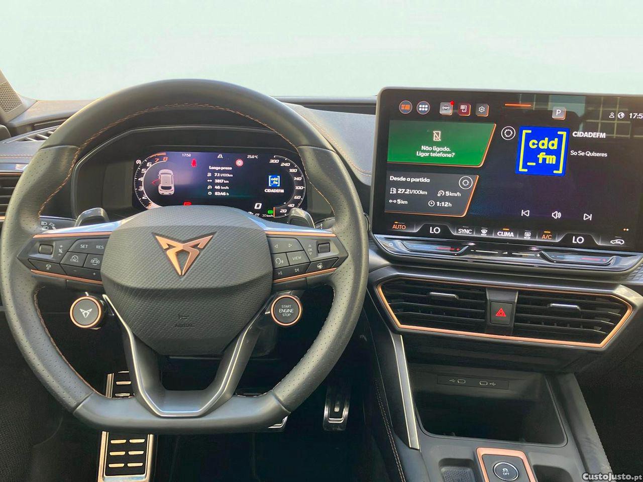CUPRA Leon 1.5 eTSI MID DSG — fotografia 8