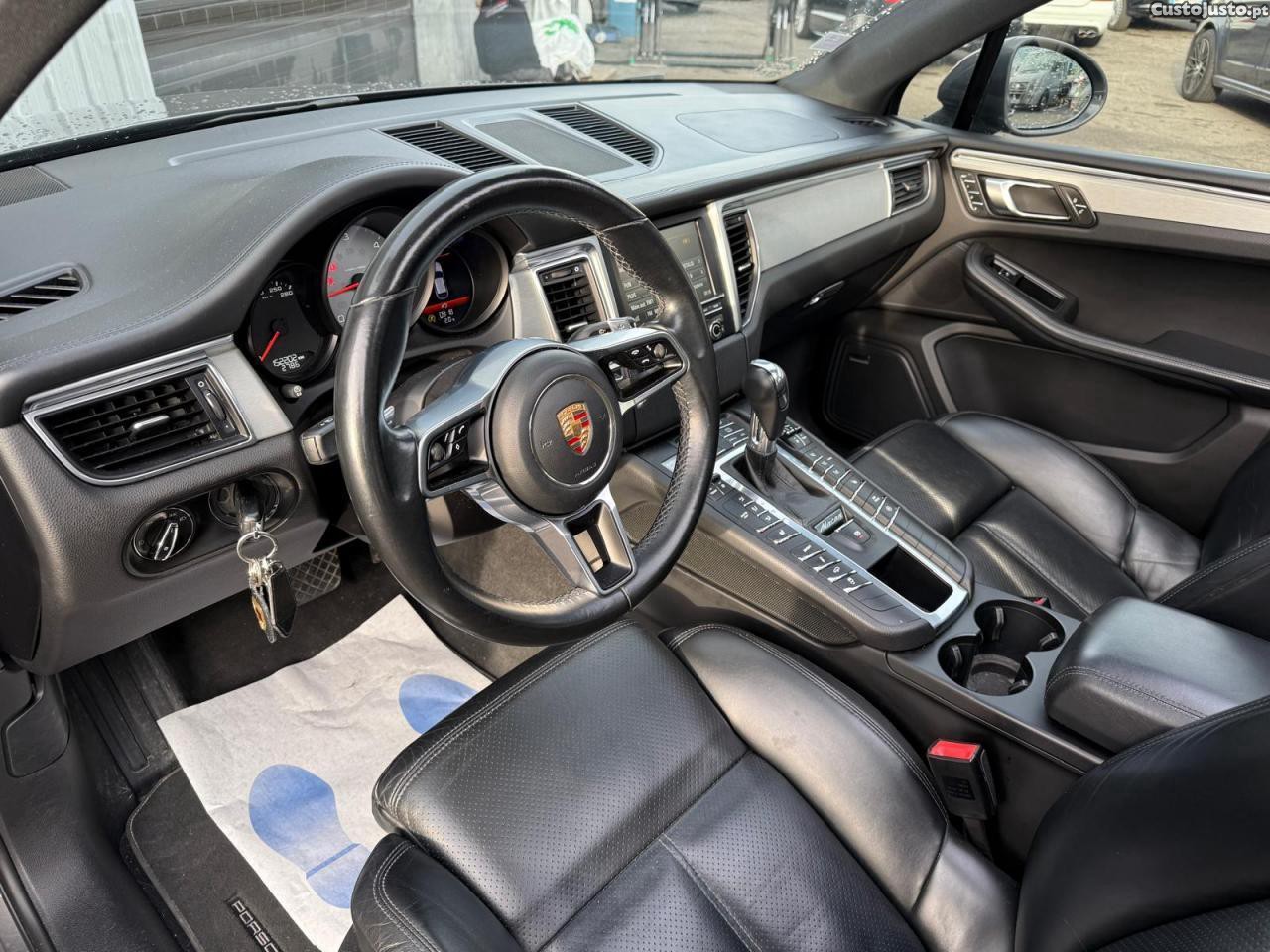 Porsche Macan S 3.0D V6 258 JANTES 20 BOSE REBOQUE TETO — fotografia 6
