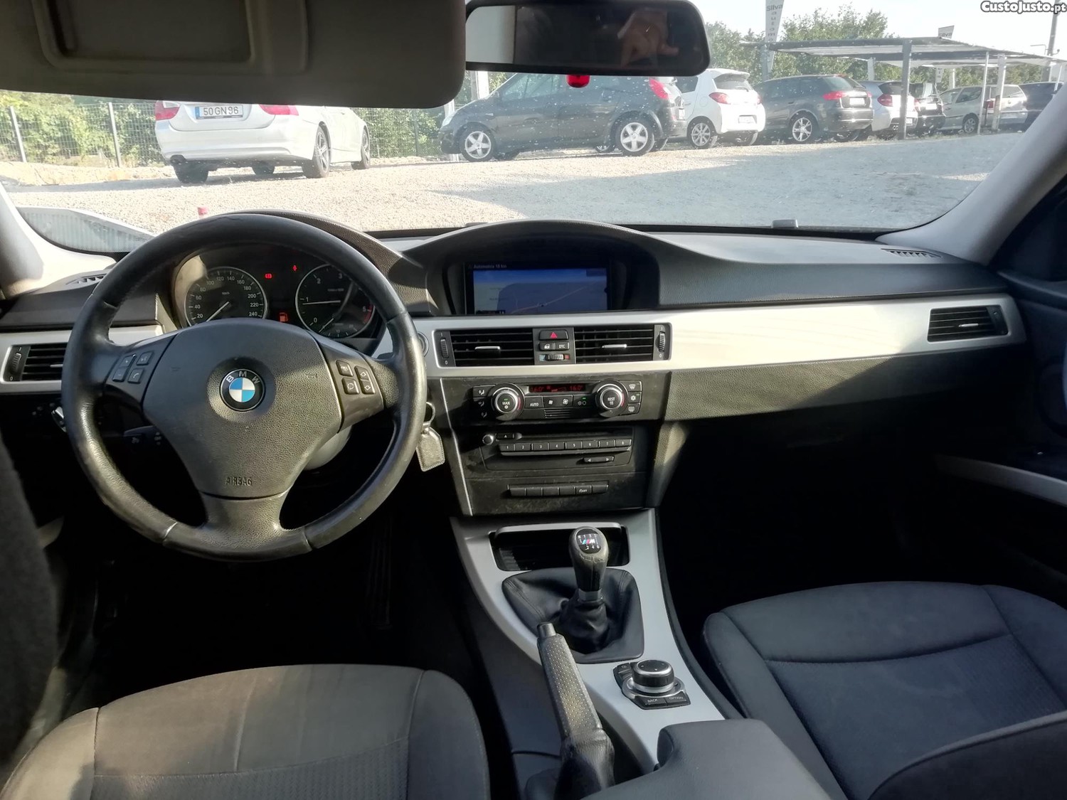 BMW 318 M — fotografia 4