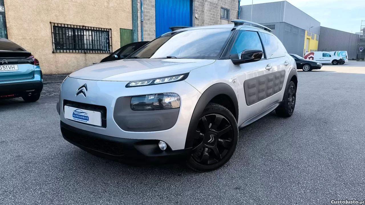 Citroën C4 1.6 bluehdi shine etg6 — fotografia 11