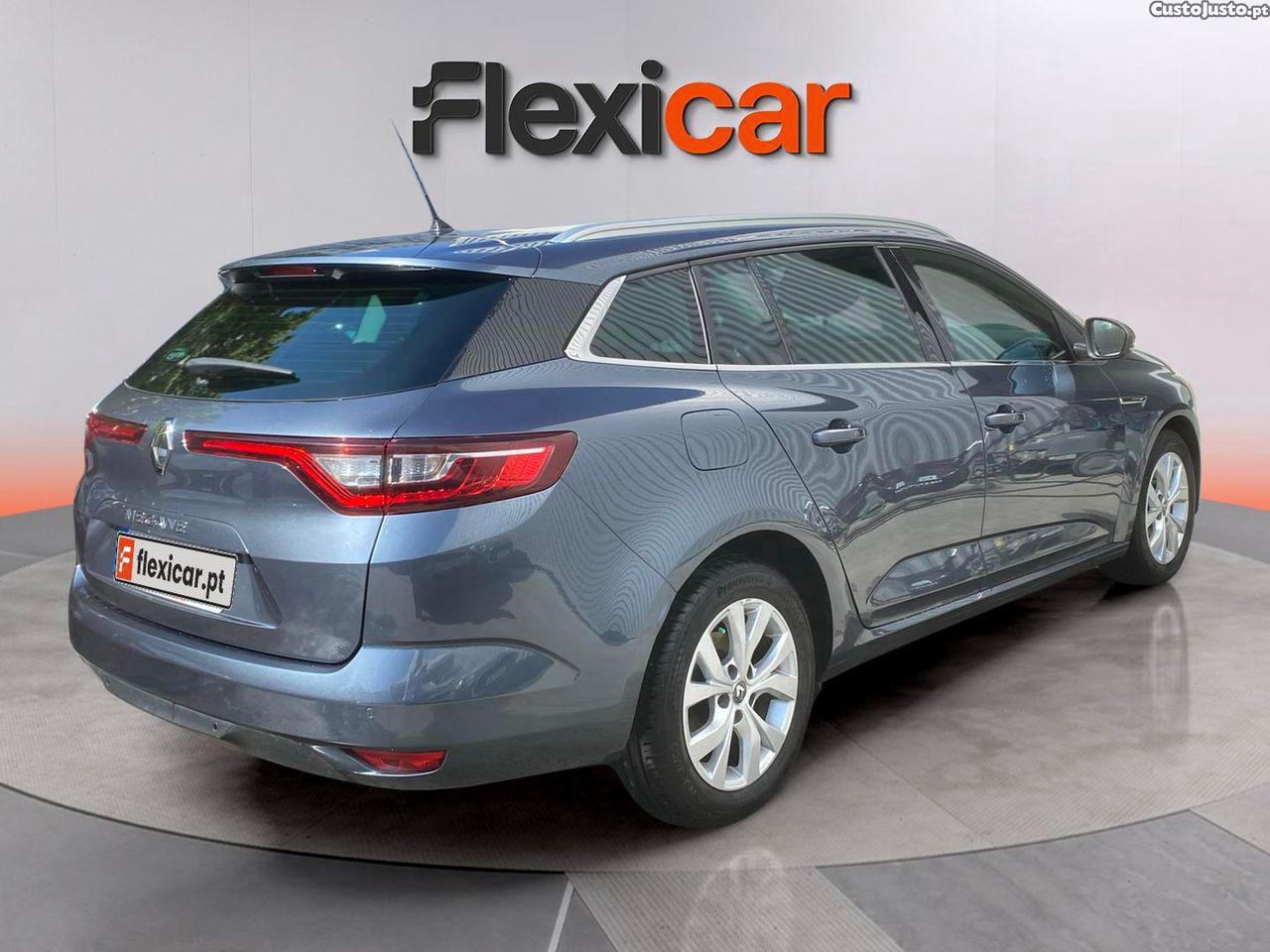 Renault Mégane Sport Tourer 1.5 dCi Limited — fotografia 12