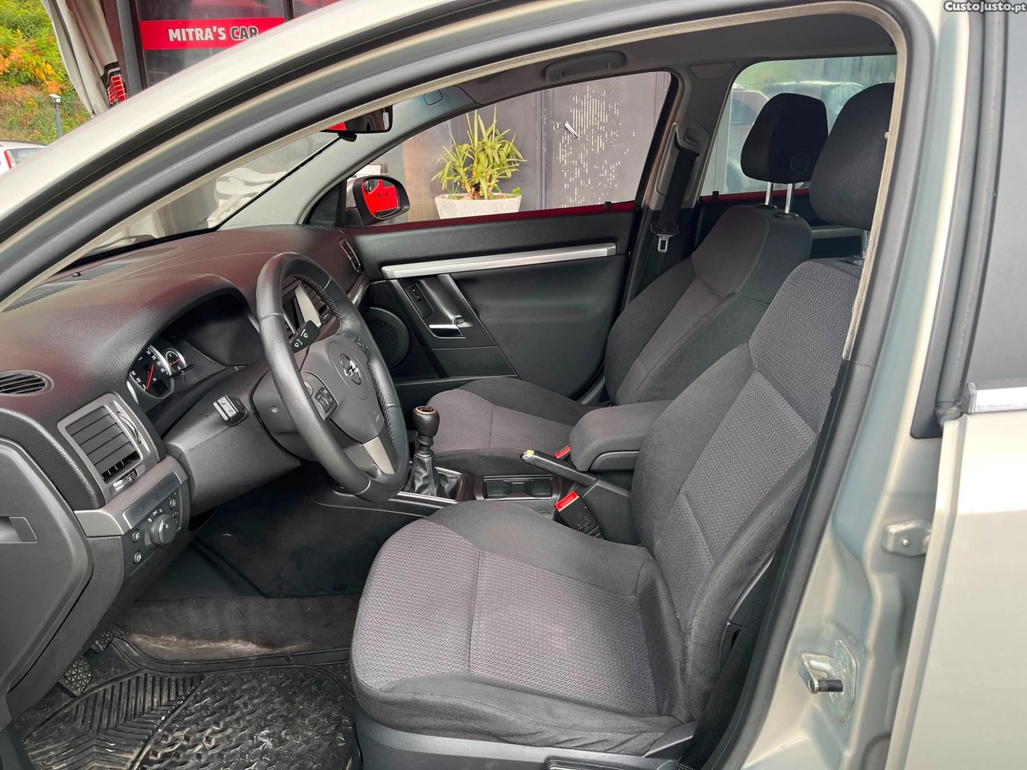 Opel Vectra 1.9 CDTI | 120 CV — fotografia 13