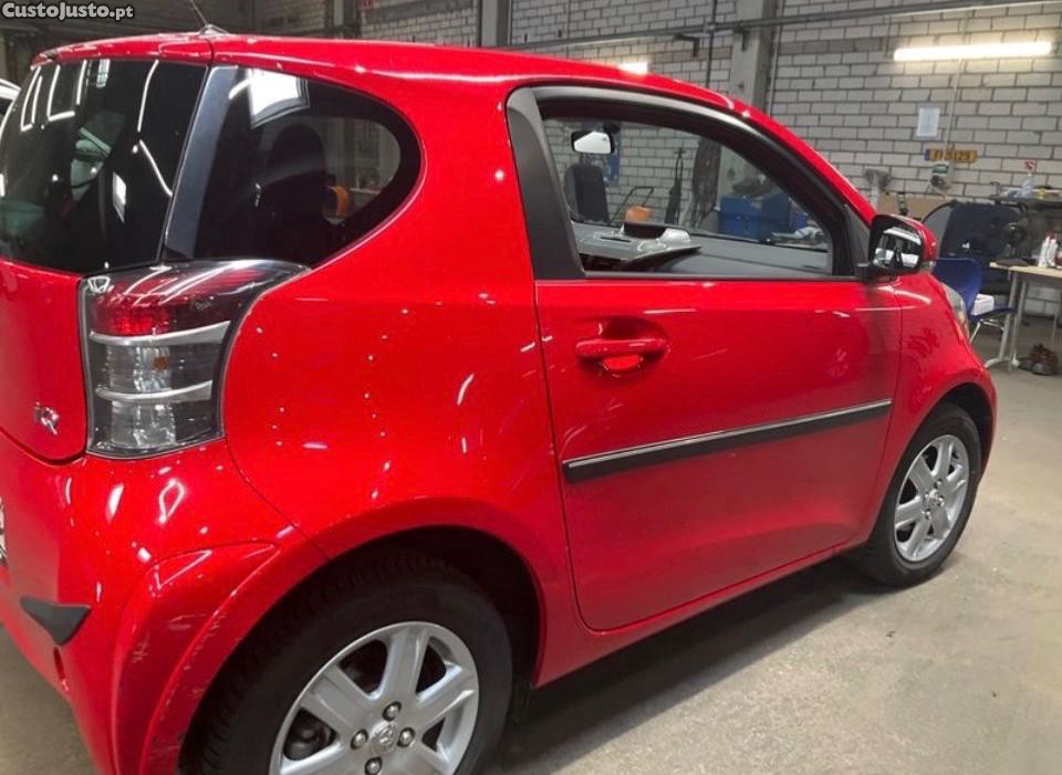 Toyota iQ 1.0 VVT-i — fotografia 4