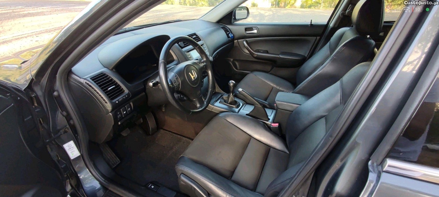 Honda Accord Tourer 2.2 i-ctdi — fotografia 4