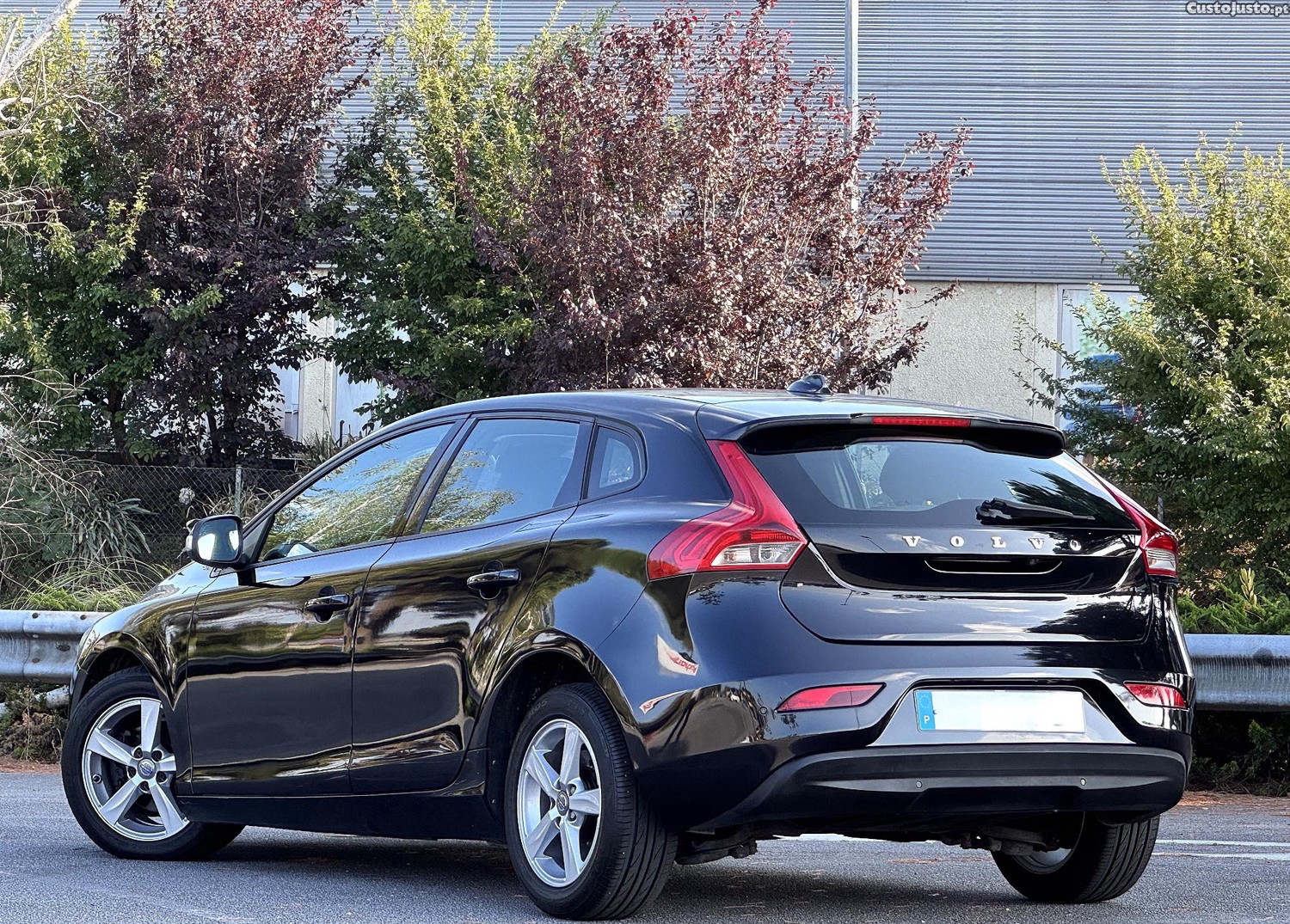 Volvo V40 1.6 D2 Kinetic Full Extras — fotografia 7