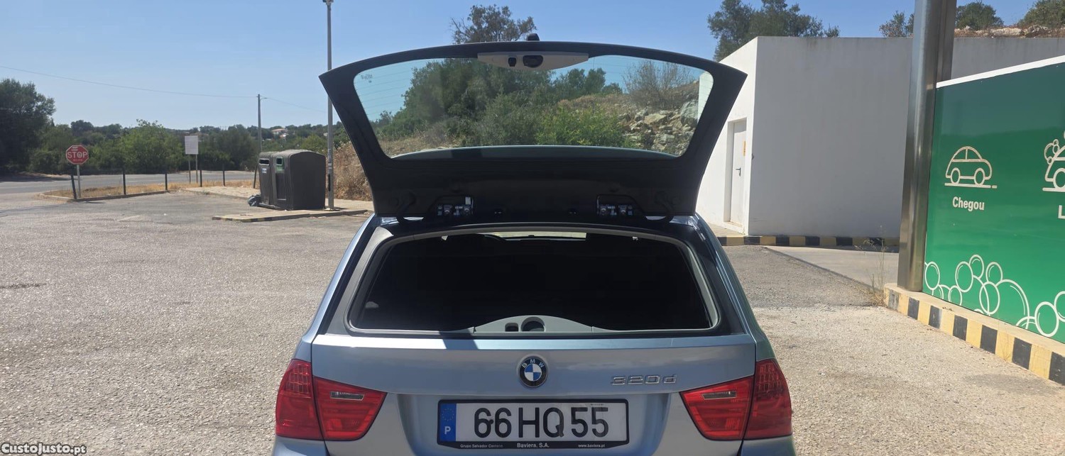 BMW 320 D Touring 177cv — fotografia 3