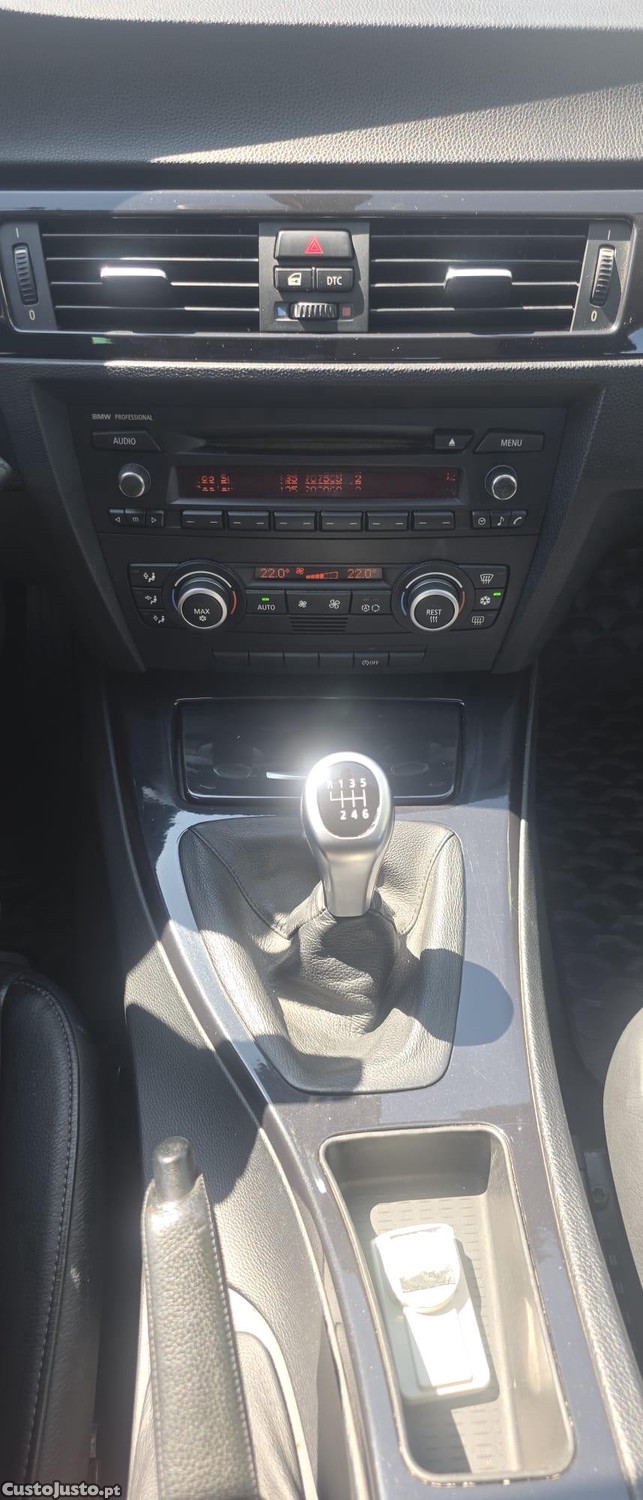 BMW 320 D Touring 177cv — fotografia 2