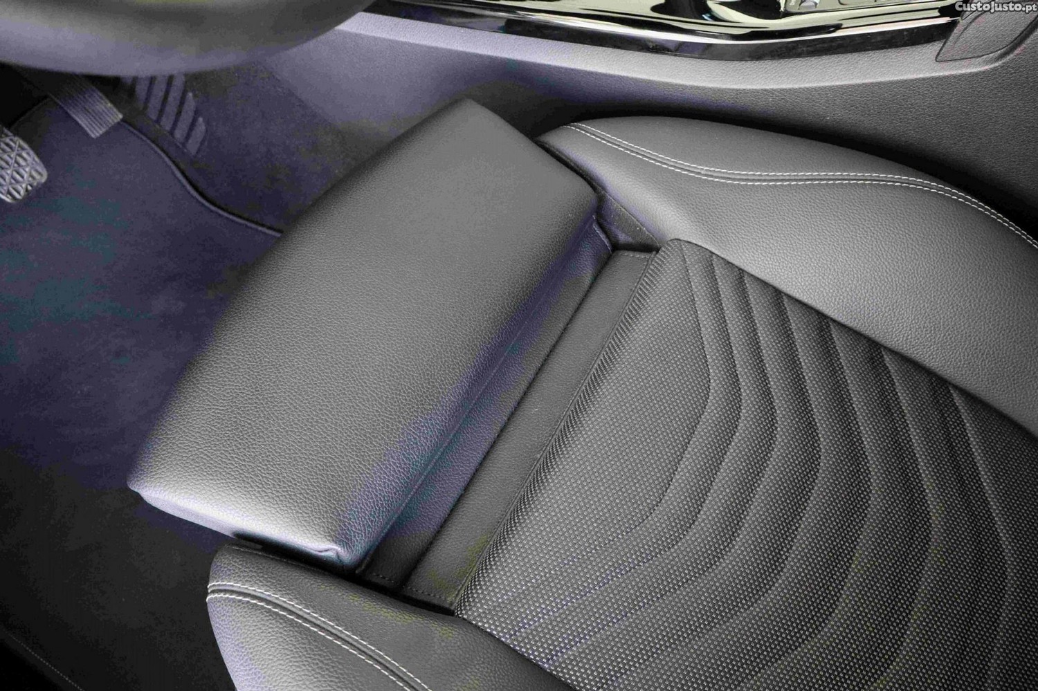 Mercedes-Benz A 160 d Business Solutions — fotografia 12