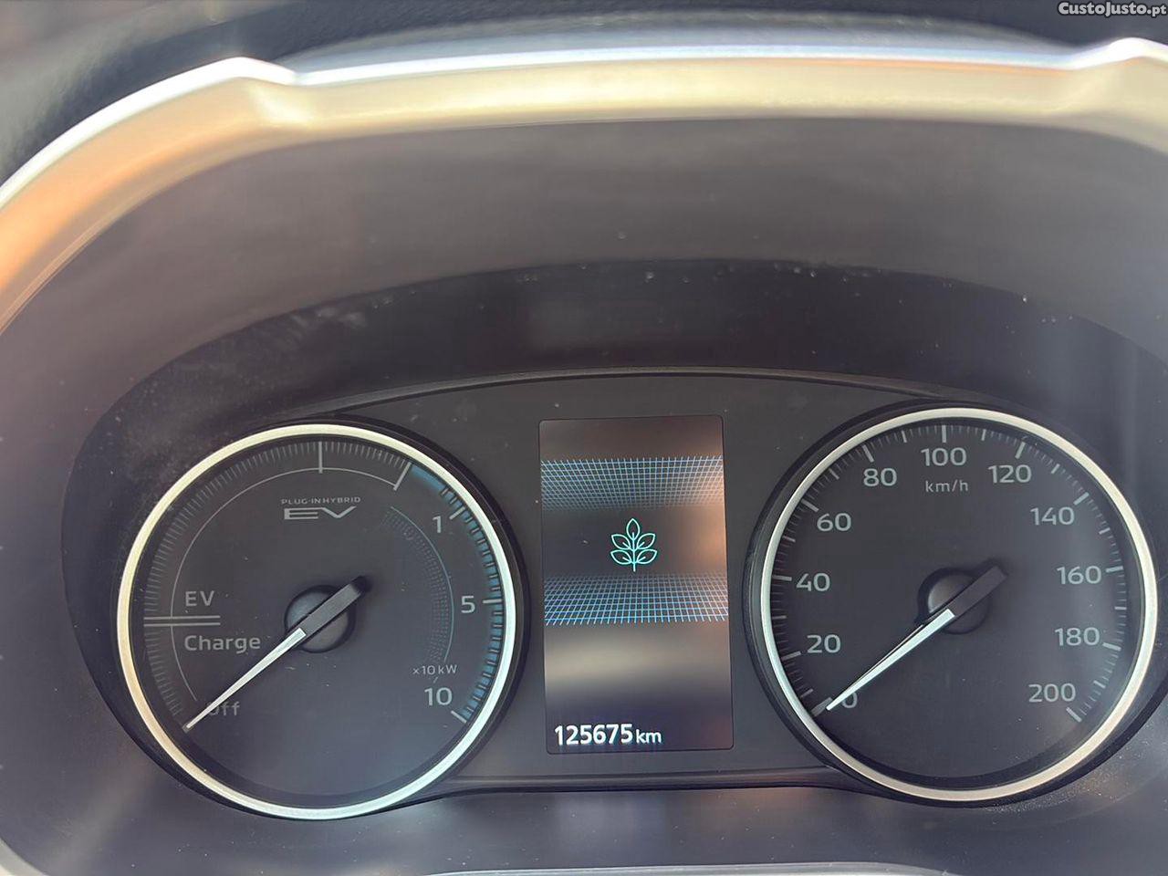 Mitsubishi Eclipse Cross 2.4 PHEV eMotion — fotografia 7