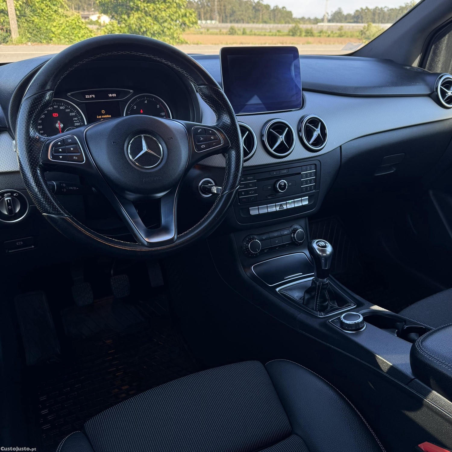 Mercedes-Benz B 180 Sports TOURER — fotografia 5
