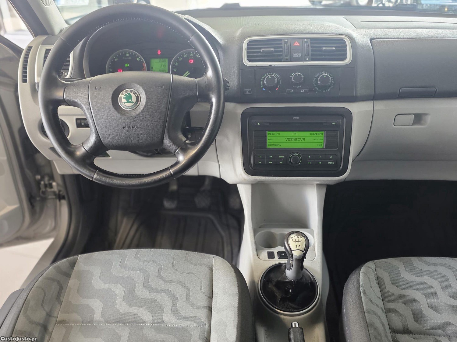 Skoda Roomster 1.4 TDi Style — fotografia 2