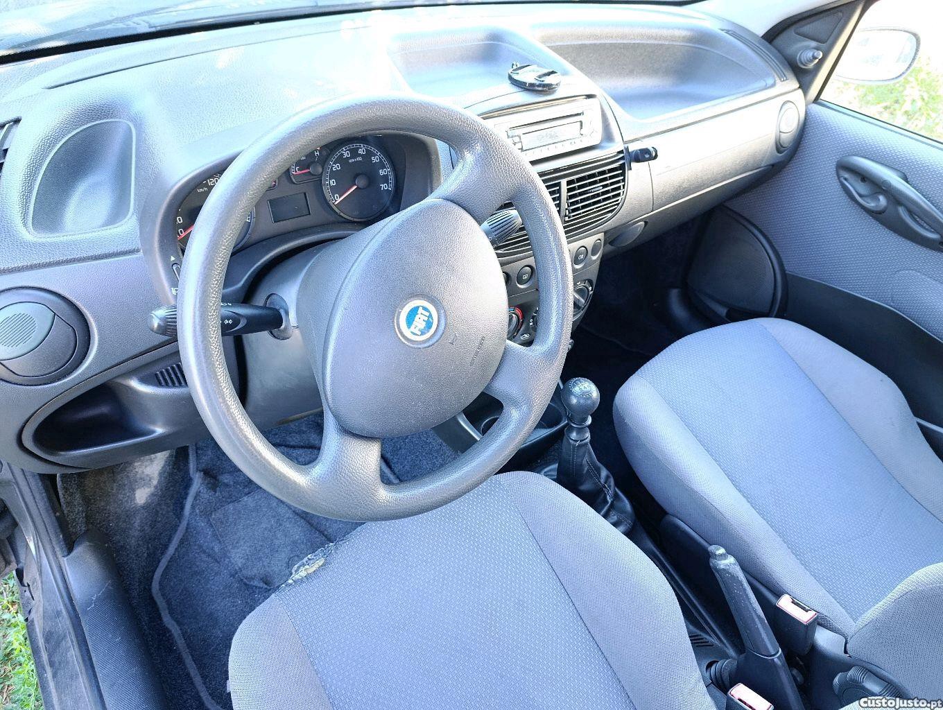 Fiat Punto 188 1.2 16 válvulas — fotografia 6