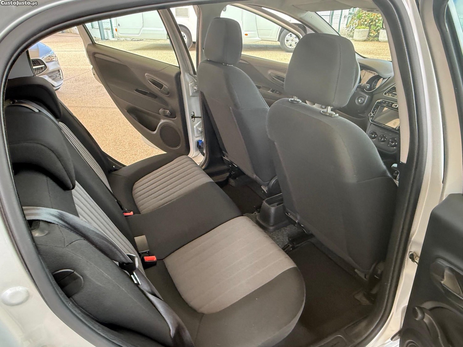 Fiat Punto 1.2 Easy S&S — fotografia 20