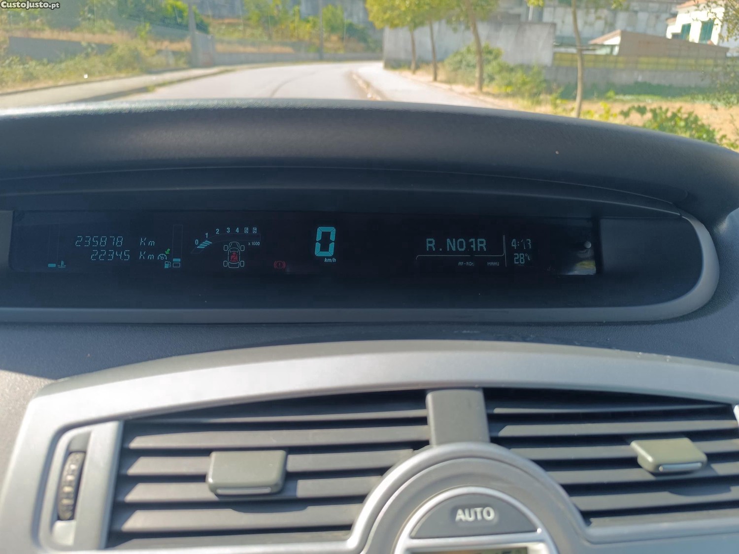 Renault Scénic 1.5 dCi — fotografia 4
