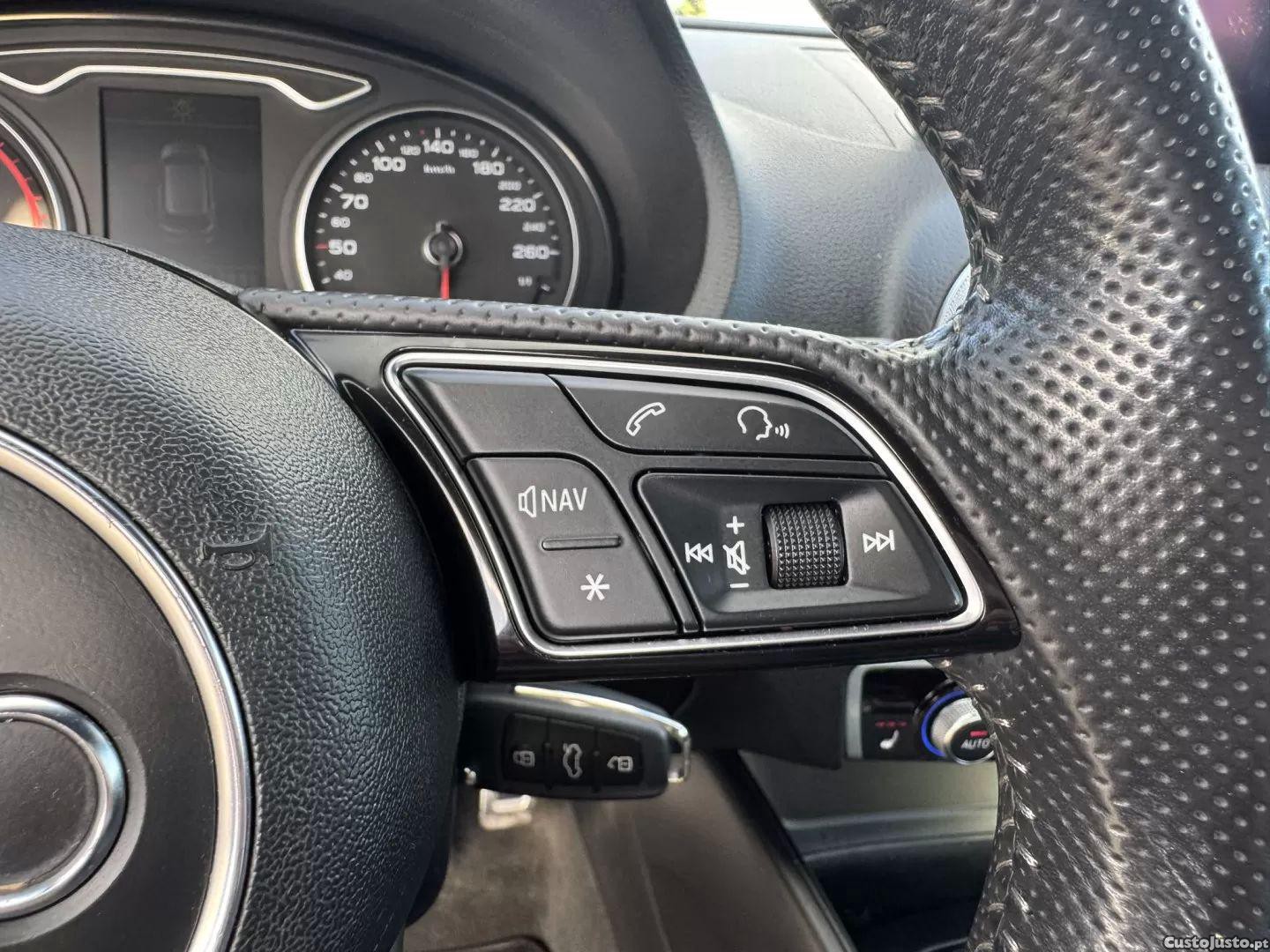 Audi A3 1.6 tdi s-line s tronic — fotografia 9