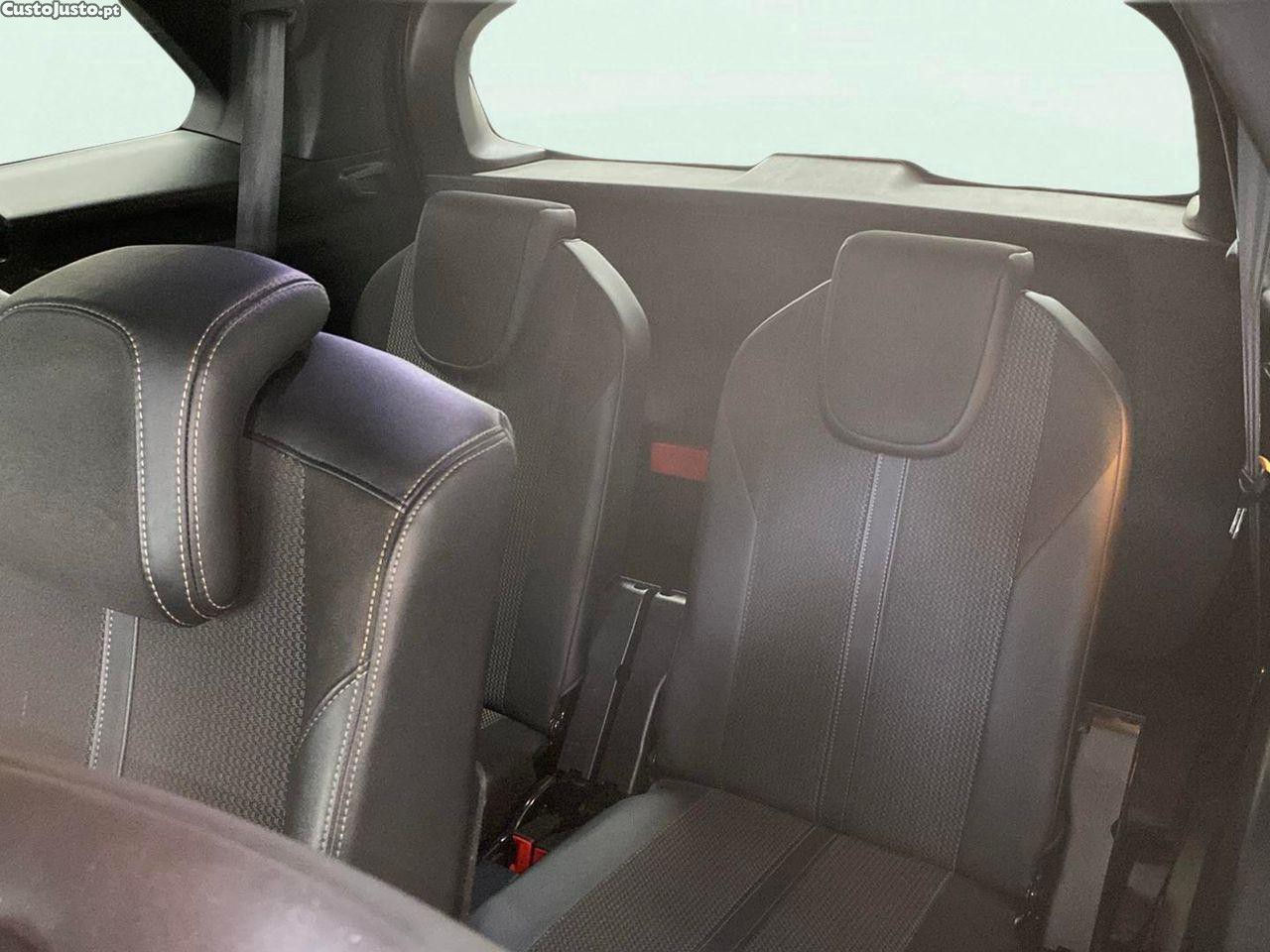 Peugeot 5008 1.5 BlueHDi GT Line — fotografia 4