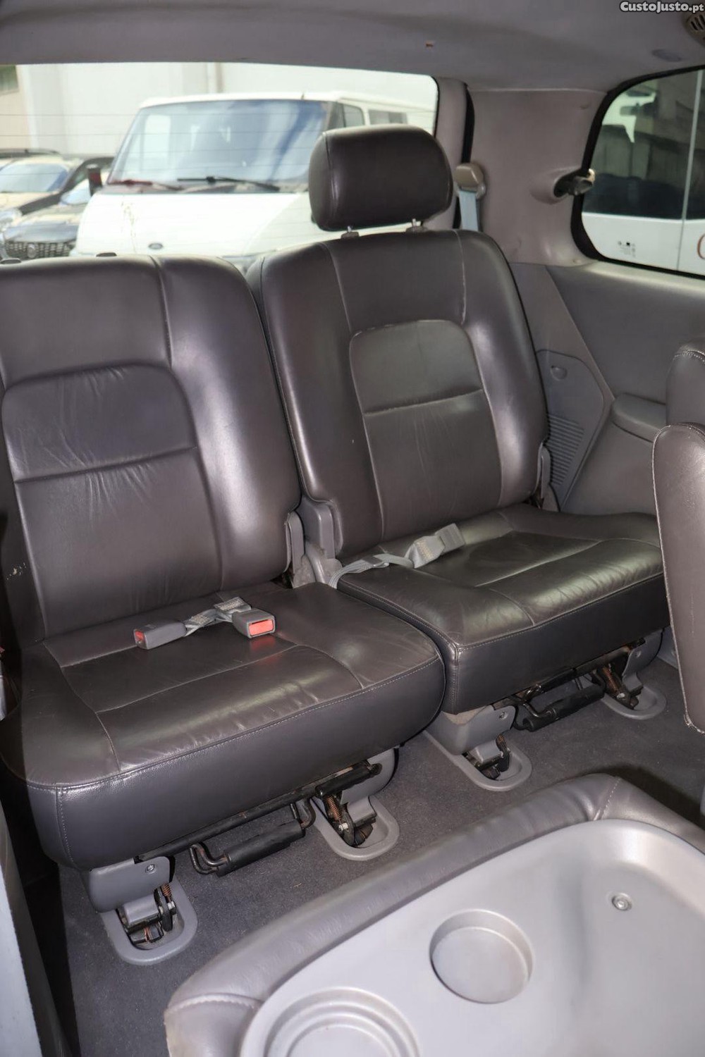 Kia Carnival 2.9 CRD — fotografia 11