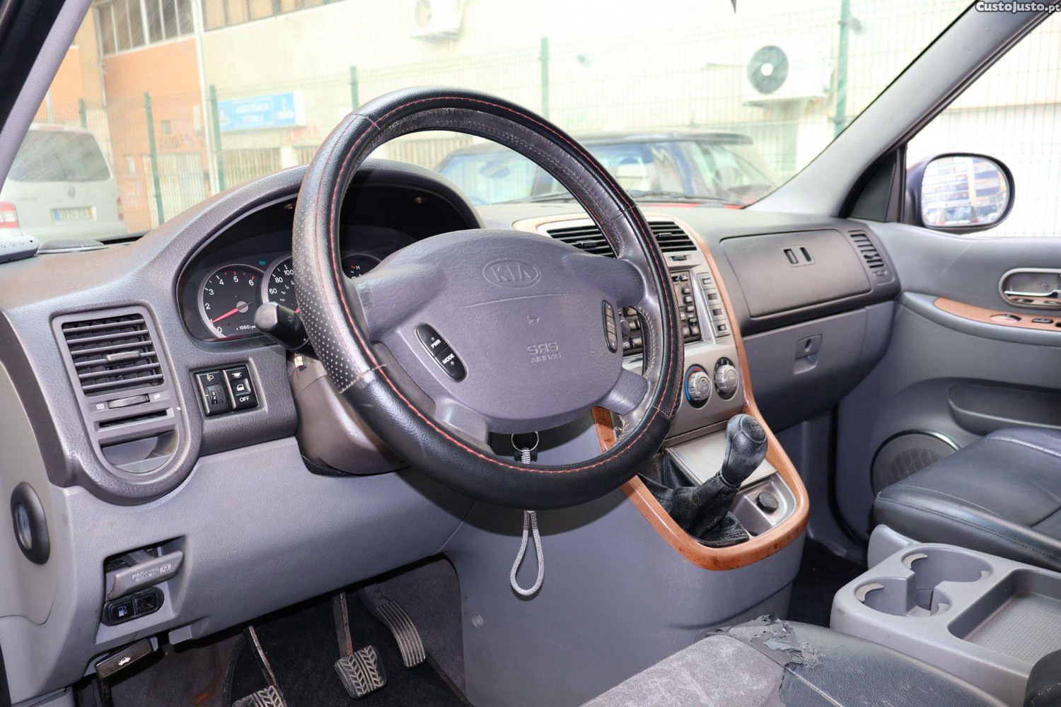 Kia Carnival 2.9 CRD — fotografia 24