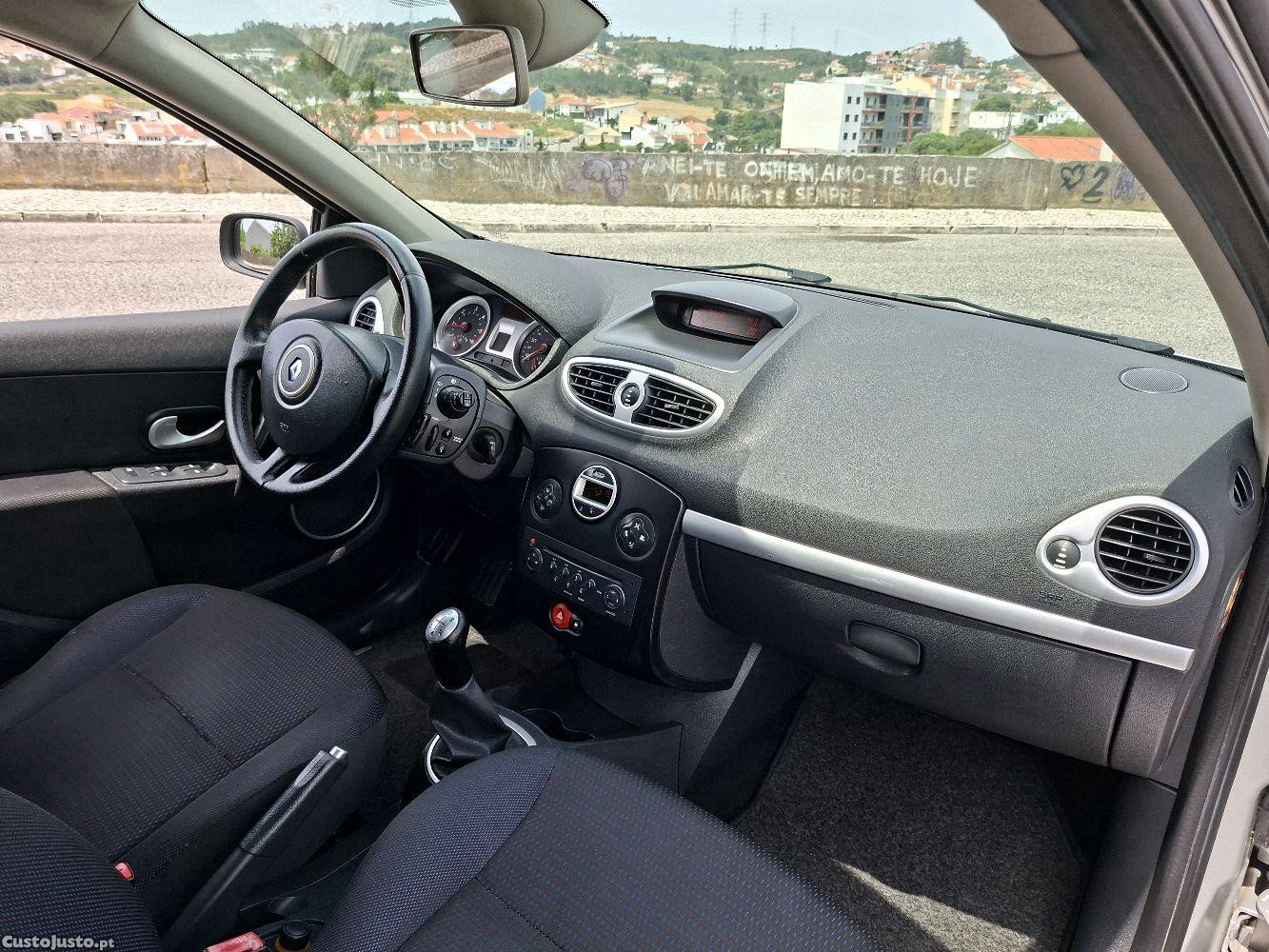 Renault Clio 1.5 Dci 85cv c/ Revisão — fotografia 5
