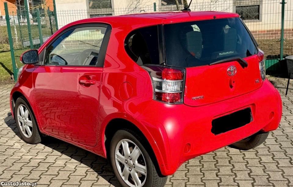 Toyota iQ 1.0 VVT-i — fotografia 3