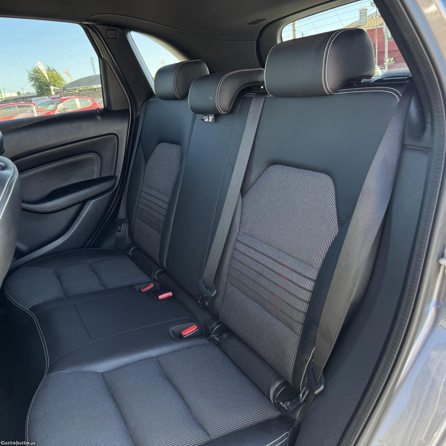 Mercedes-Benz B 180 Sports TOURER — fotografia 8