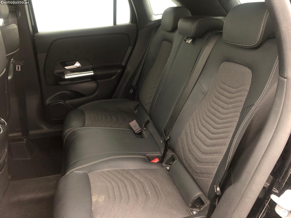 Mercedes-Benz GLA 200 Progressive — fotografia 3