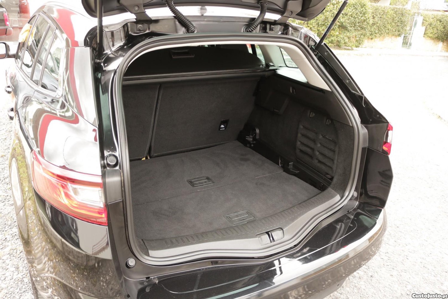 Renault Mégane Sport Tourer 1.5 Blue DCI Limited 115cv — fotografia 46