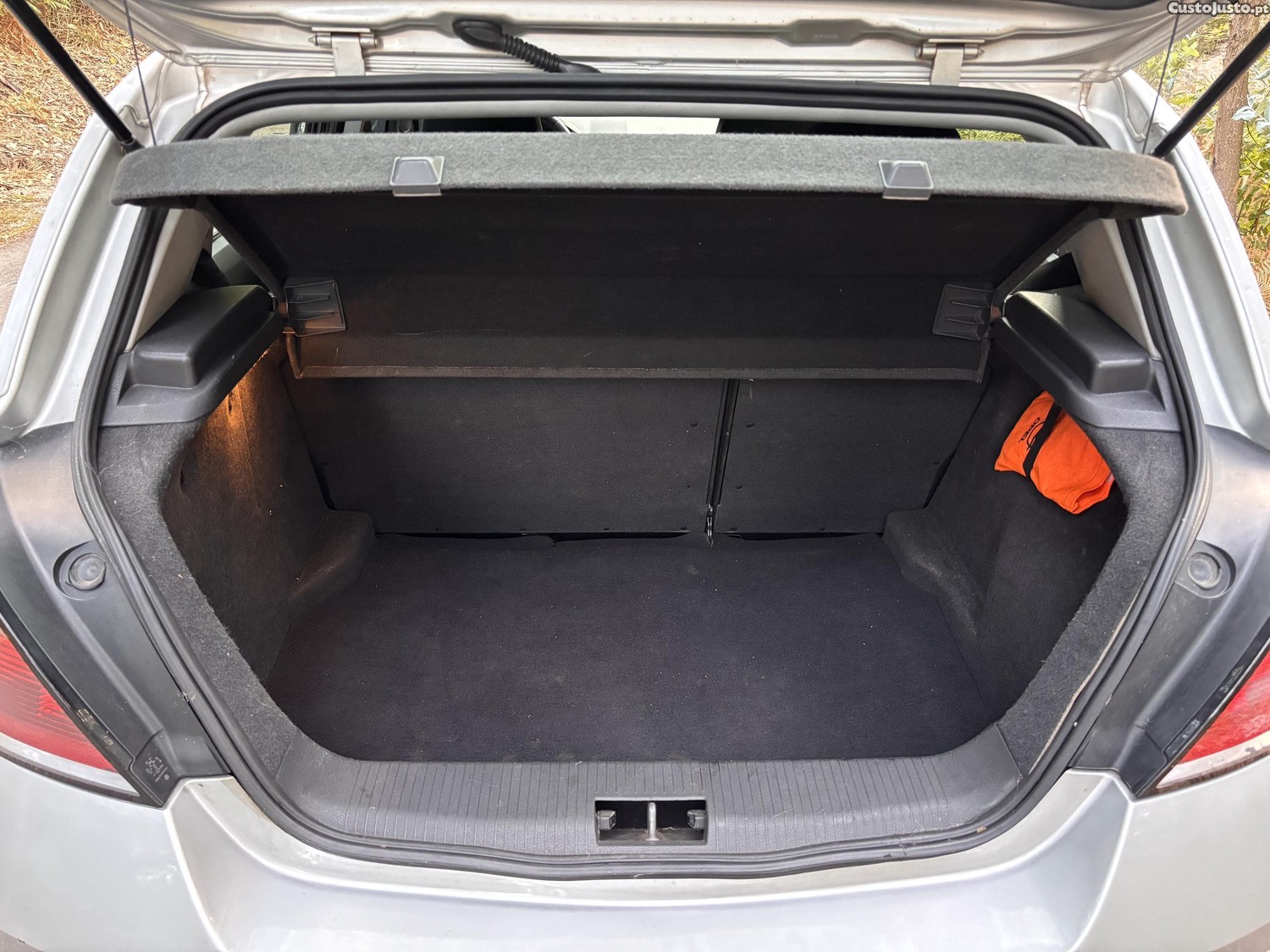 Opel Astra H — fotografia 9