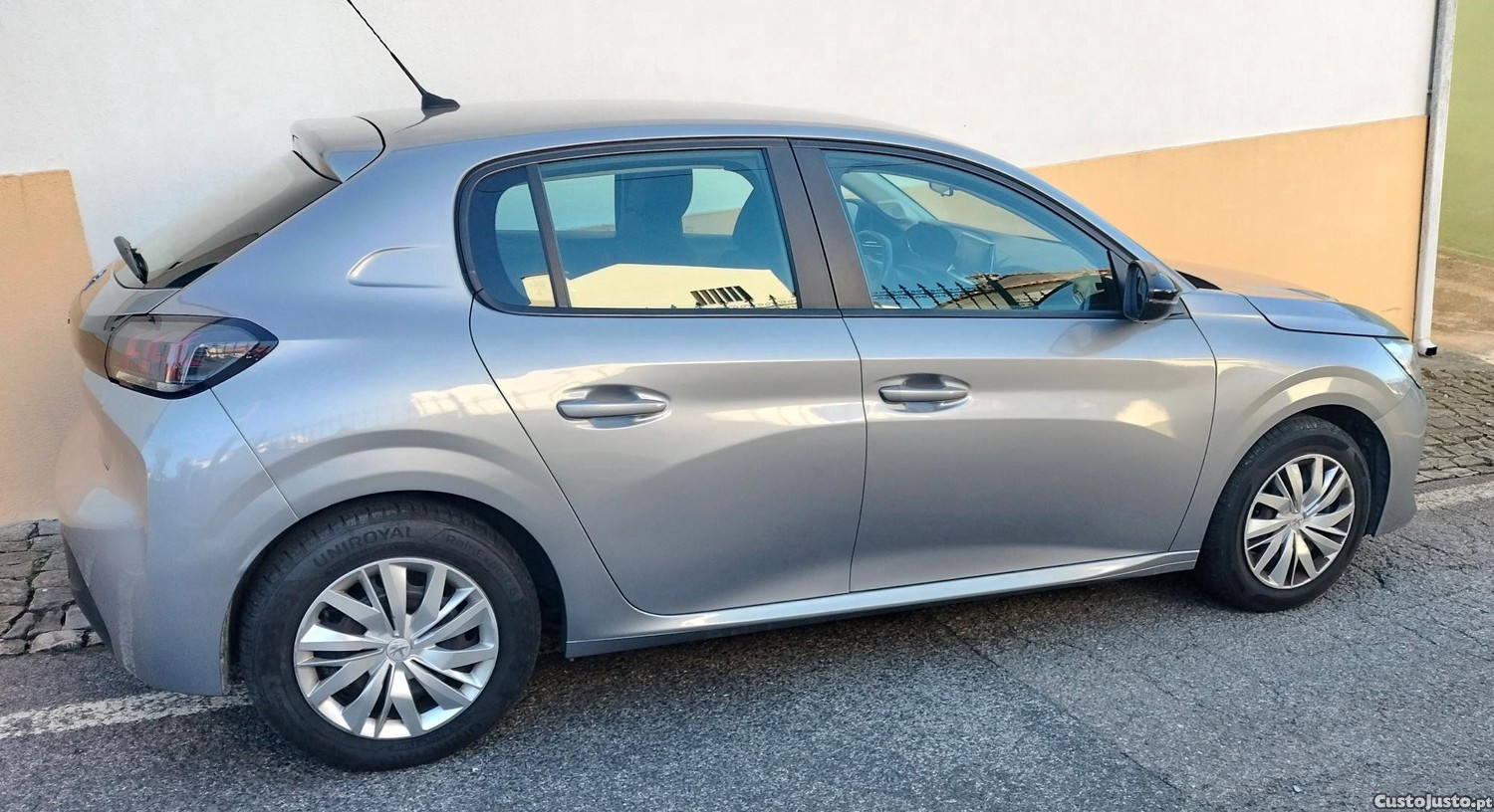 Peugeot 208 1.2Puretech Active Pack — fotografia 7