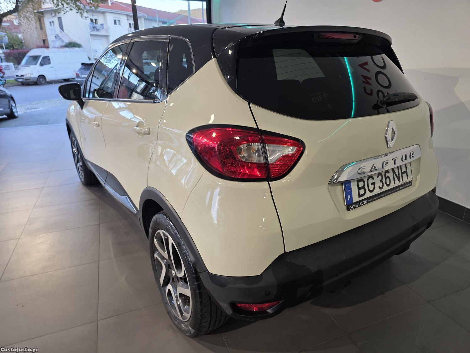Renault Captur Exclusive — fotografia 8