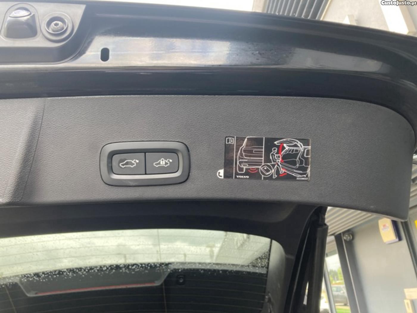 Volvo XC 40 T5 Recharge DKG Insc — fotografia 2