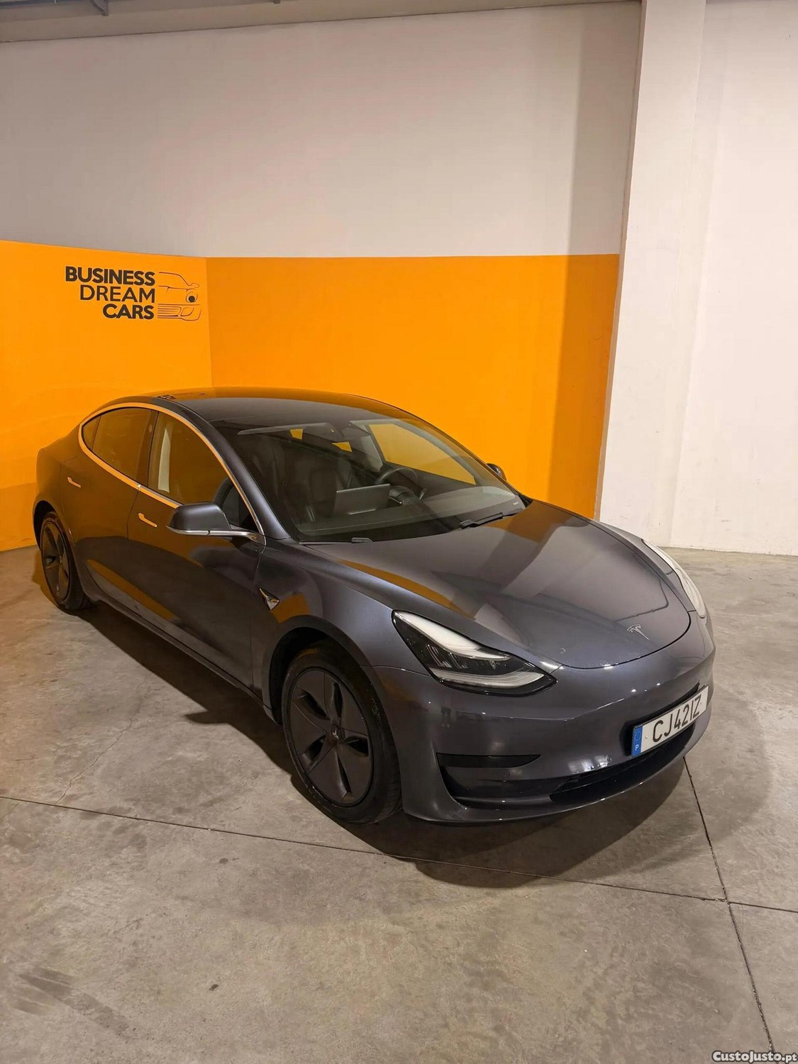 Tesla Model 3 Standard Range Plus RWD — fotografia 16