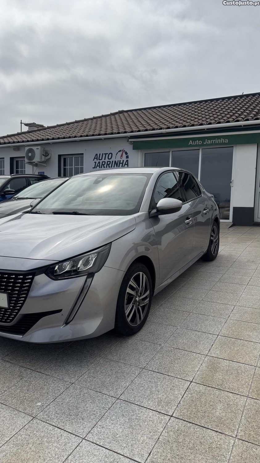 Peugeot 208 Allure — fotografia 5