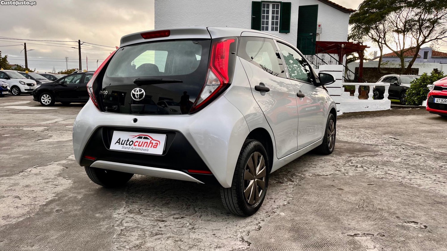 Toyota Aygo x — fotografia 2