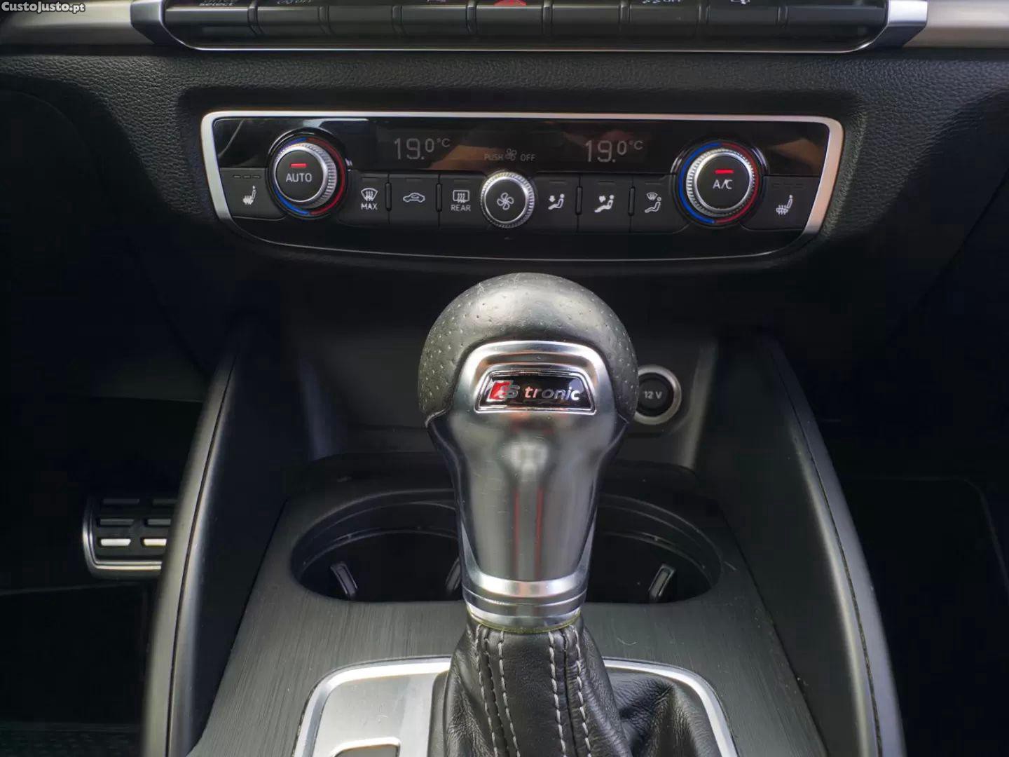 Audi A3 1.6 tdi s-line s tronic — fotografia 4