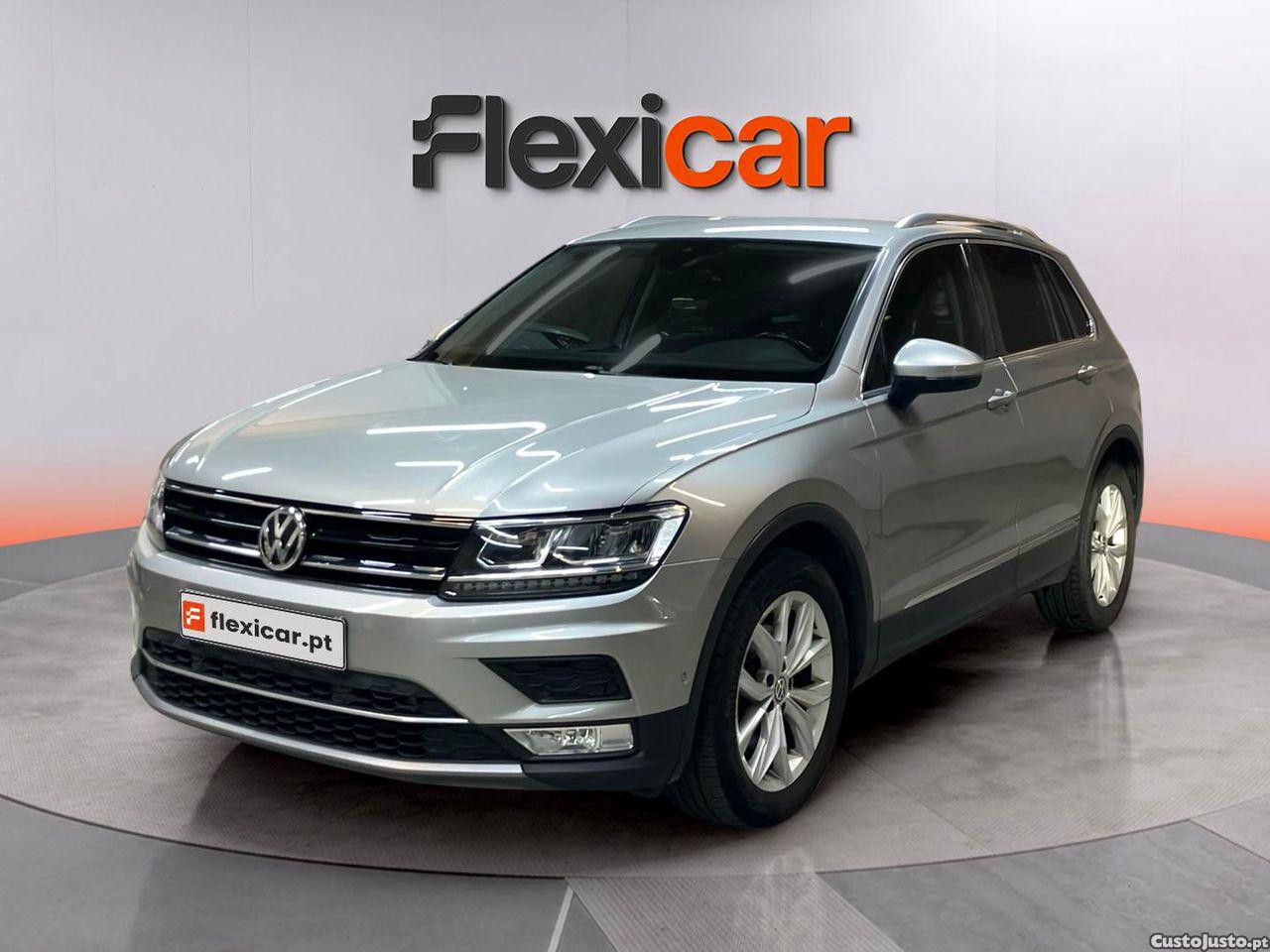 Volkswagen Tiguan 2.0 TDI Highline — fotografia 23