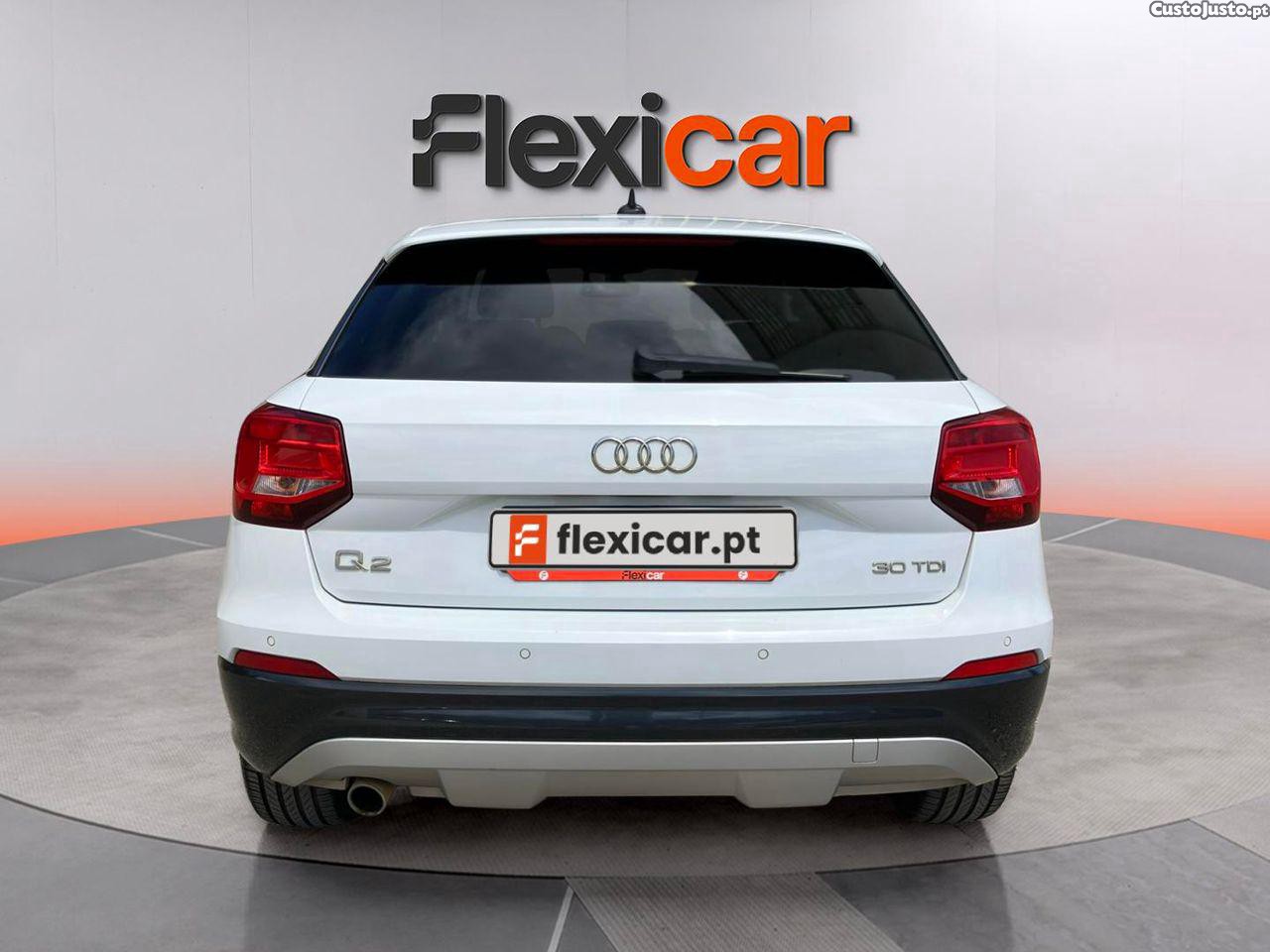 Audi Q2 30 TDI — fotografia 13