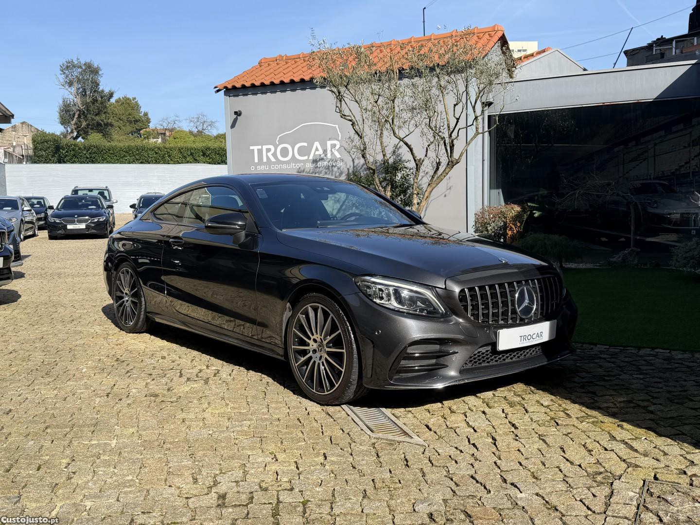 Mercedes-Benz C 220 d AMG Line - 18 foto 2
