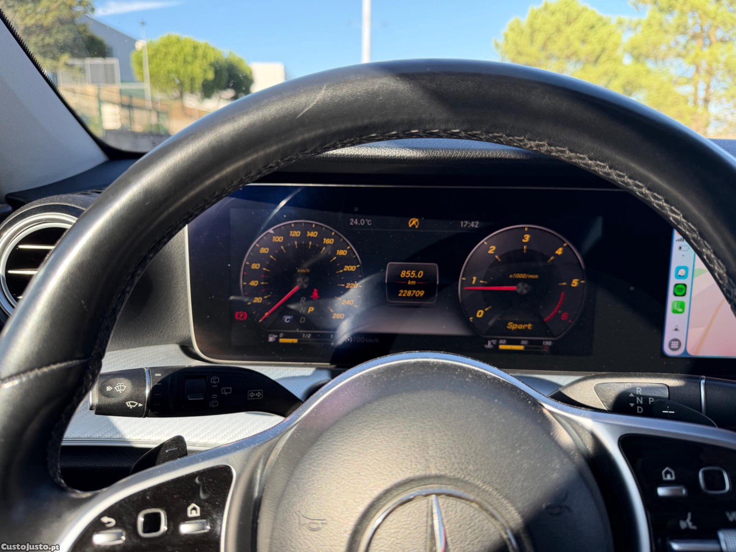 Mercedes-Benz E 220 Avantgarde — fotografia 5