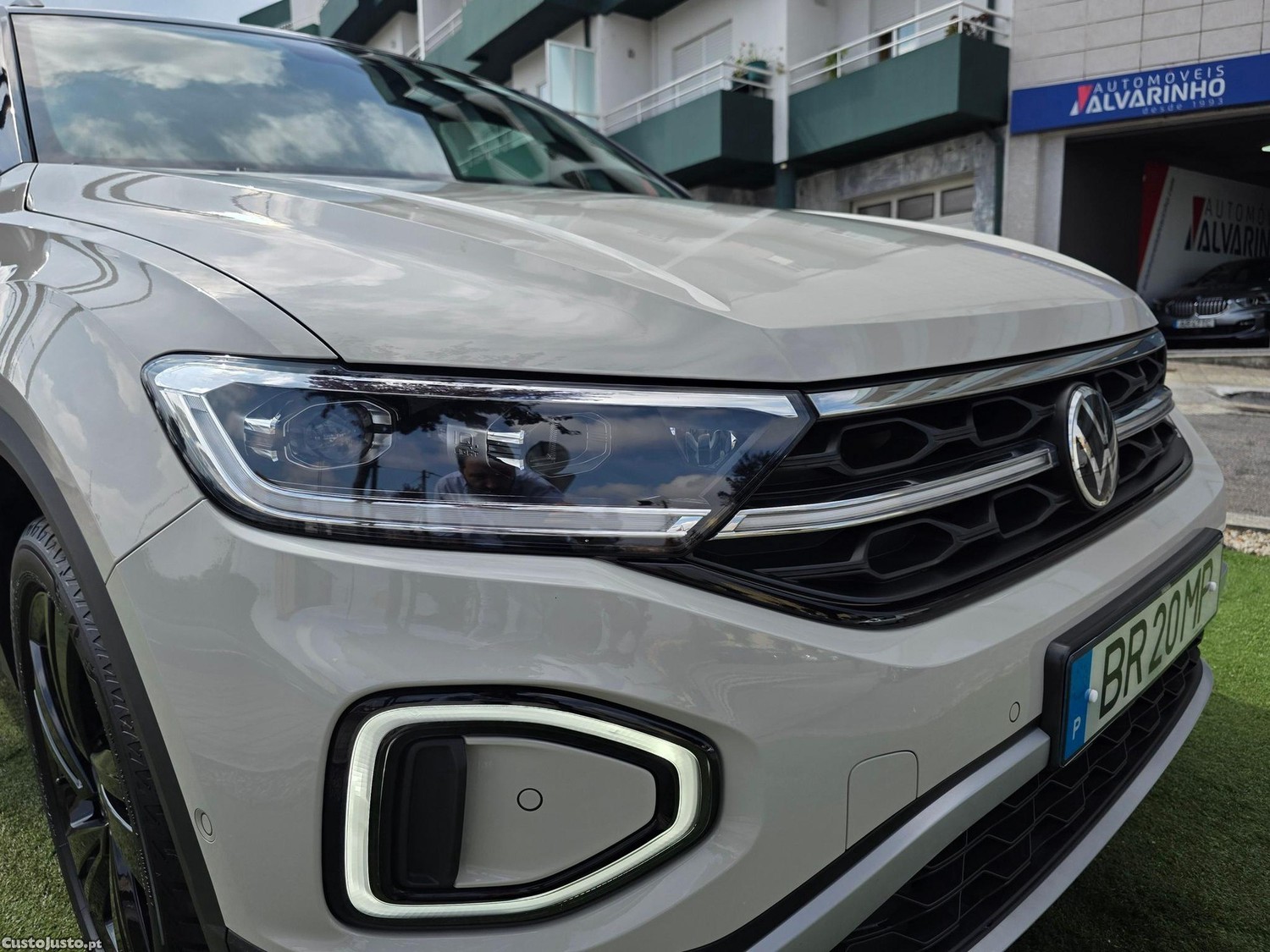 Volkswagen T-Roc 1.0 TSI Black Style — fotografia 28