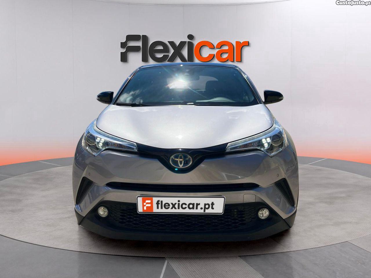 Toyota C-HR 1.8 HSD Comfort+P.Style — fotografia 18