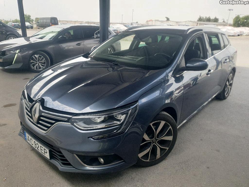 Renault Mégane Sport Tourer 1.5 Blue DCI Bose Edition 115cv — fotografia 29