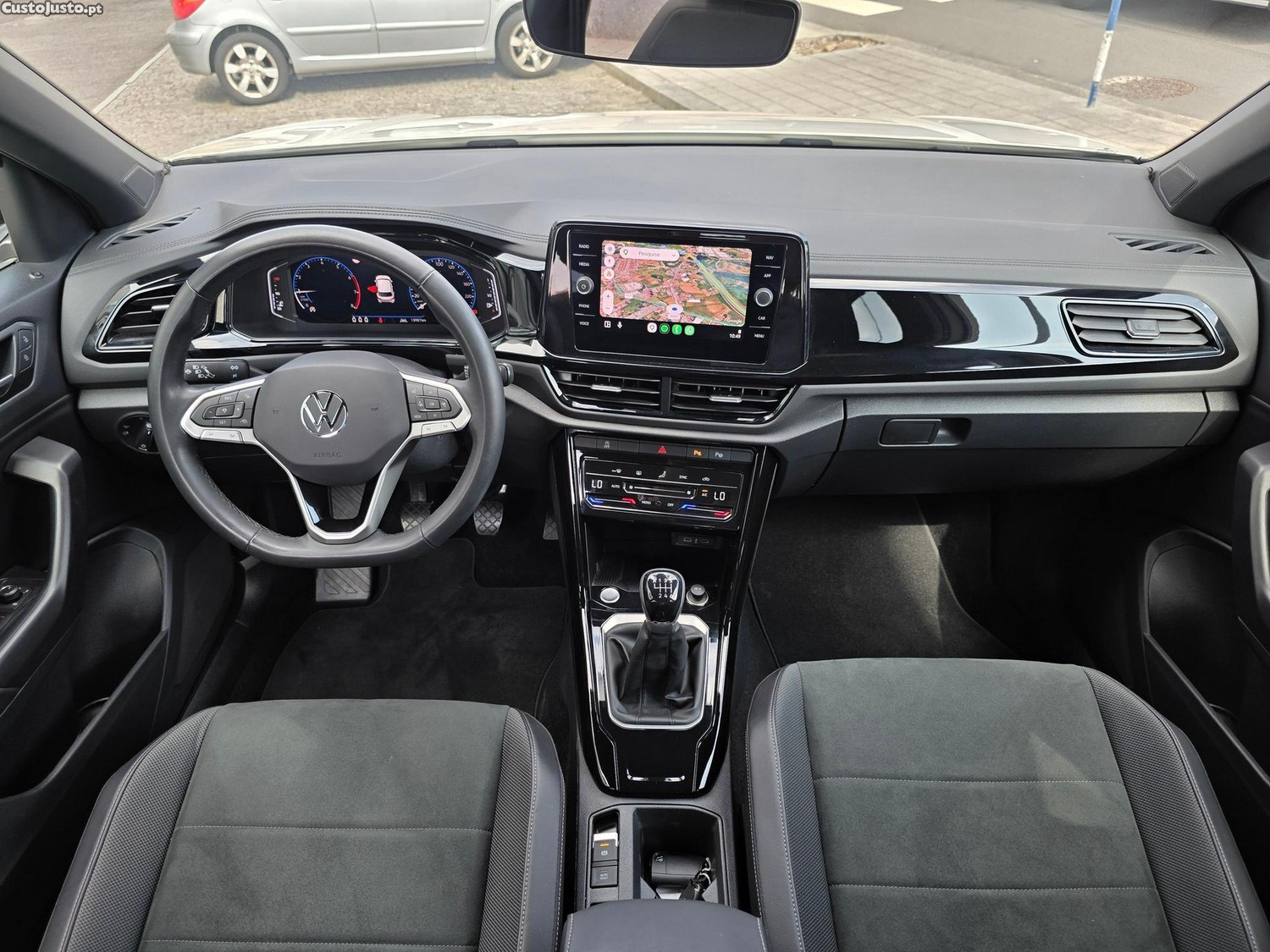 Volkswagen T-Roc 1.0 TSI Black Style — fotografia 6
