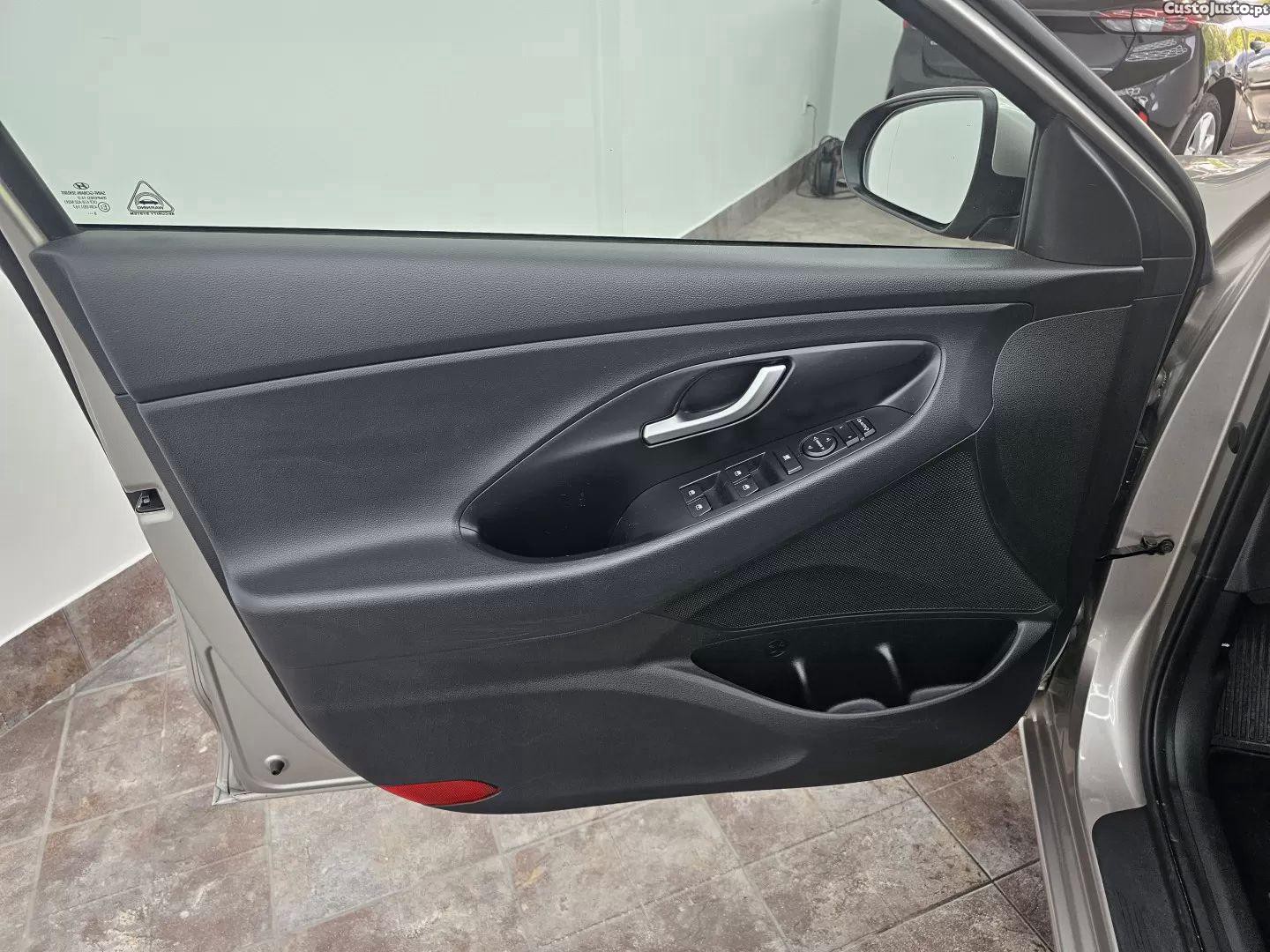 Hyundai i30 1.0 t-gdi style — fotografia 15
