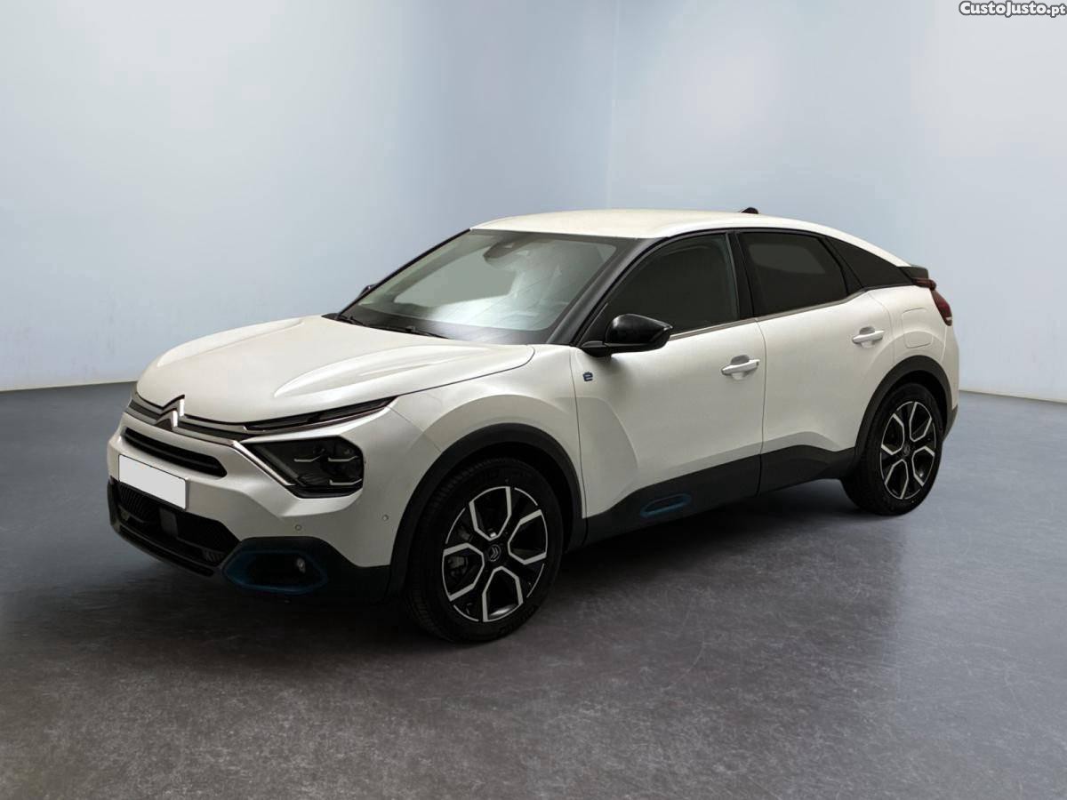 Citroën e-C4 50 kWh Shine — fotografia 11
