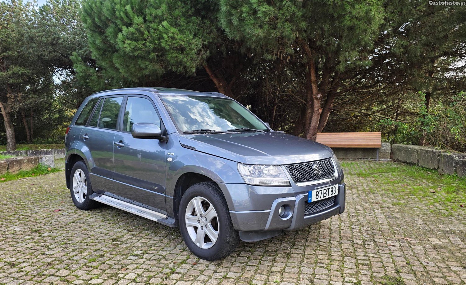 Suzuki Grand Vitara 1.9 DDis Full Extras - 06 foto 2