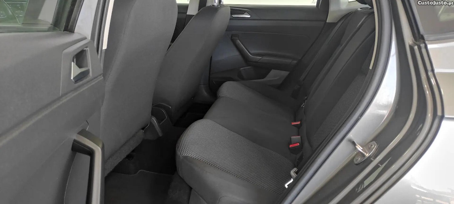 Volkswagen Polo Outro — fotografia 14