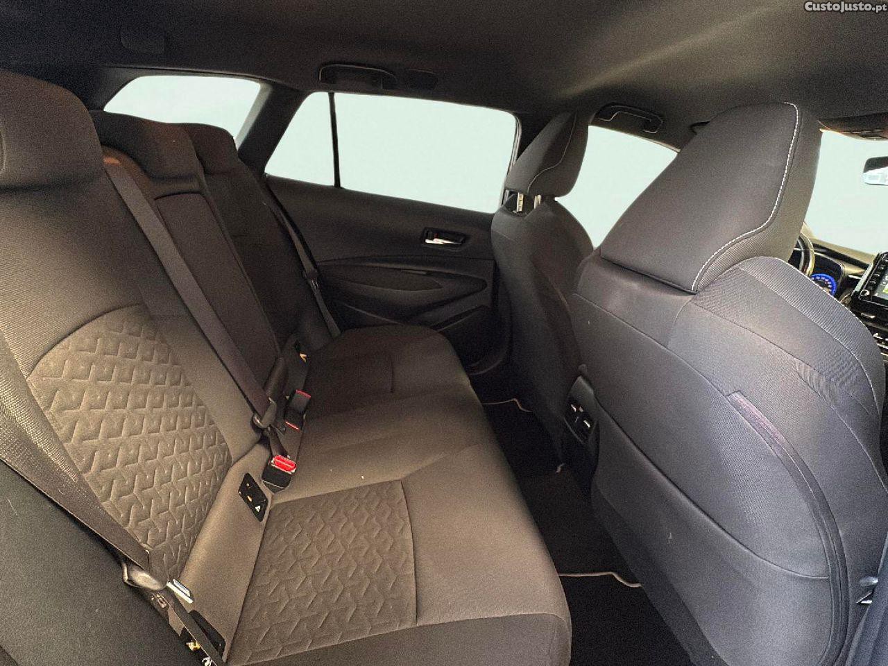 Toyota Corolla Touring Sports 1.8 Hybrid Comfort — fotografia 2